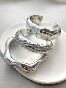 Bộ 3 vòng tay kiểu Bohemian cổ điển, sang trọng, phóng khoáng, chất liệu CCB, nhẹ, thích hợp cho nữ giới đeo hàng ngày, dự tiệc, hẹn hò, đám cưới, lễ hội hoặc làm quà tặng. - Bạc - Xem 2