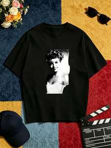 This Casual Summer T-Shirt, Featuring A Striking Retro-Inspired Design, Is Perfect For Relaxed Wear And Makes A Great Family Gift For The Holidays. Suitable For Parties And Everyday Wear, It's Ideal For Vacations And Leisure Time, And Excellent For Family Gatherings And Holidays. - 黑色 - 查看 7