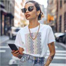 Camiseta de mujer versátil de estilo juvenil y casual, estampada, de manga corta, corte holgado, estilo europeo y americano, estilo Hong Kong, 100% algodón, vintage. - Negro - Ver 2