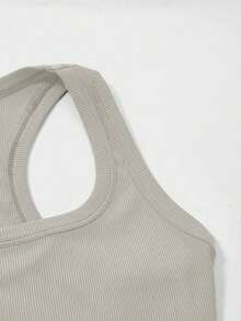 Camiseta sin mangas cuadrada Floreya para mujer, top casual de verano de ajuste ceñido sin mangas para capas, sencillo pero elegante, estilo deportivo, versátil para todas las estaciones en color blanco - Gris Claro - Ver 5