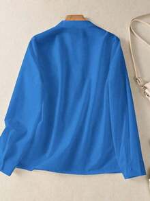 Camisa de mujer de unicolor con cuello en V y botones - Blusa casual y elegante de manga larga con detalle de bolsillo, adecuada para vacaciones, viajes y uso diario, artículo esencial para todas las temporadas de primavera - Azul - Ver 10