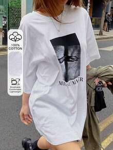Camiseta oversize con gráfico de mano y letra, de hombros caídos, estilo urbano - Multicolor - Ver 1