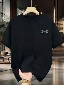Camiseta de manga corta  con cuello redondo de Navidad.Estilo casual con estampado navideño, cómoda de llevar.Unisex, modelo pareja, camiseta de moda con estampado - Negro - Ver 6