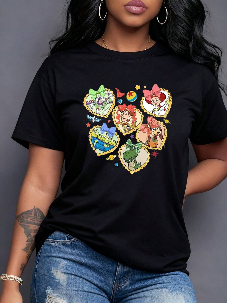Animated Characters Inside Colorful Hearts Evoke Friendship, Adventure, And Childhood Joy, With Details Of Stars, Planets, And Bows In Vibrant Colors. Comfortable And Modern Women's T-Shirt For Everyday Wear. - 黑色 - 查看 1
