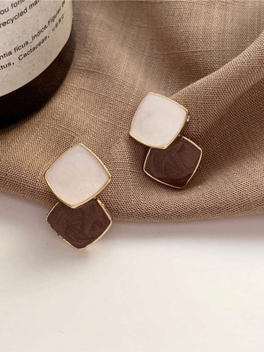 1 Pair Retro Coffee-White Enamel Square Dangle Earrings, Minimalist Geometric Earrings, Versatile Elegant Earrings Suitable For Casual And Work Outfits - Brown + White - View 1