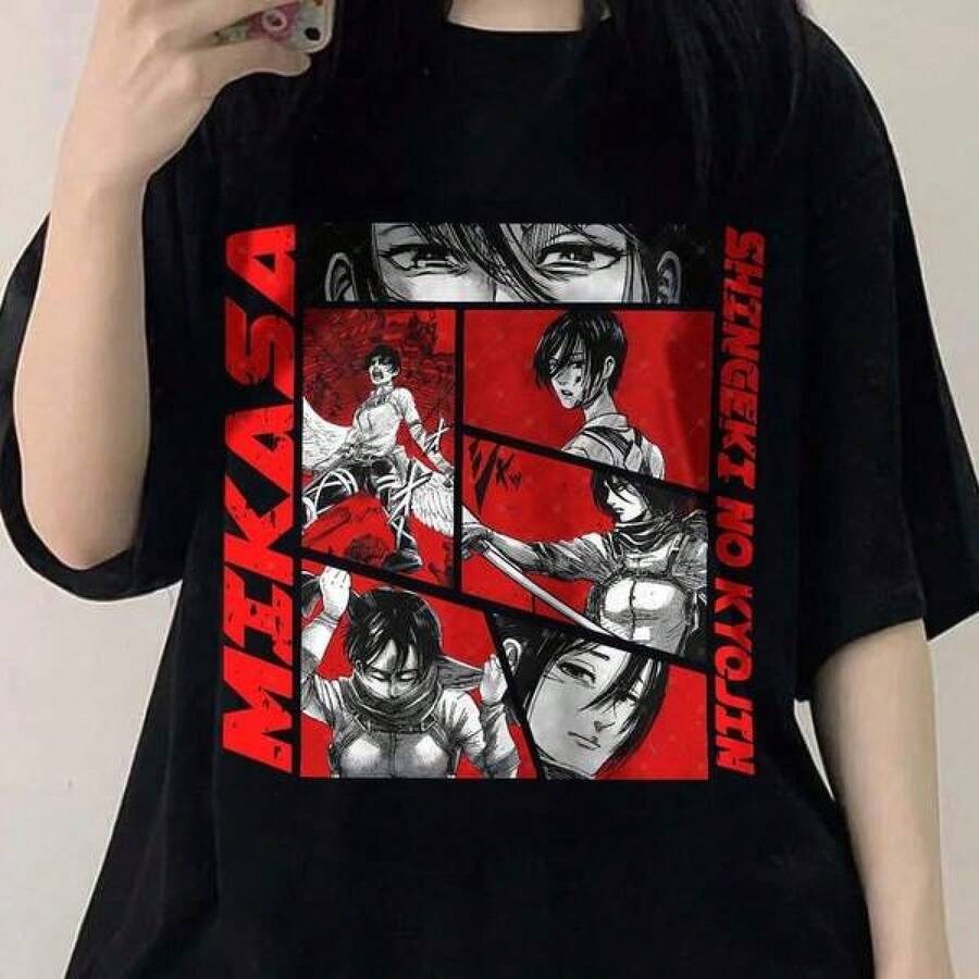 Anime-t-shirt, animetröja, vintage-anime, japanska anime-t-shirts, t-shirt för animeälskare, anime-tryckt t-shirt, anime-manga-t-shirt, speciell t-shirt. Tillverkad av 28945 g 100 % ren bomullstyg, kombinerar detta plagg hållbarhet och komfort. Perfekt för alla kroppstyper, en utmärkt present till familj och vänner, och är även unis-ex. Dess slitstarka, högkvalitativa tyg uppfyller olika sömnadsbehov, är mjukt vid beröring och hållbart. Det erbjuder utmärkt andningsförmåga. Perfekt att bära under alla årsT-ider, för semestrar och för olika festliga tillfällen. - Svart - Visa 1