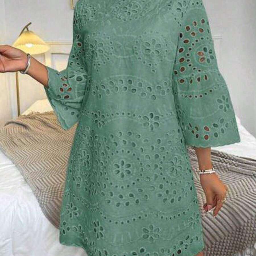 Women's Floral Hollow-Out Embroidery Round Neck Flare Sleeve Casual Dress - Verde - Ver 1