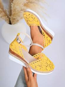 Giày sandal đế xuồng bằng vải lanh mới mùa hè dành cho nữ, sandal đế dày kiểu La Mã đan rỗng với quai điều chỉnh được. - Màu vàng - Xem 1