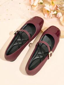 2026 Nouvelles ballerines Mary Jane métalliques dorées pour femmes, polyvalentes pour les trajets, mode élégante, boucle à sangle unique - Rouge foncé - Voir 4