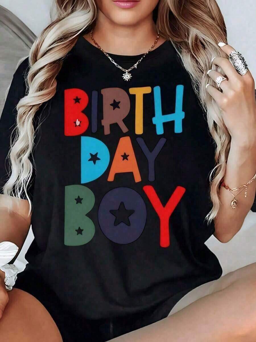 Multicolored Text With Stars Celebrating The Joyful Spirit Of A Happy Birthday To Convey Positive Energy. Women's T-Shirt, 100% Cotton, WX8Q 6R0H - 黑色 - 查看 1