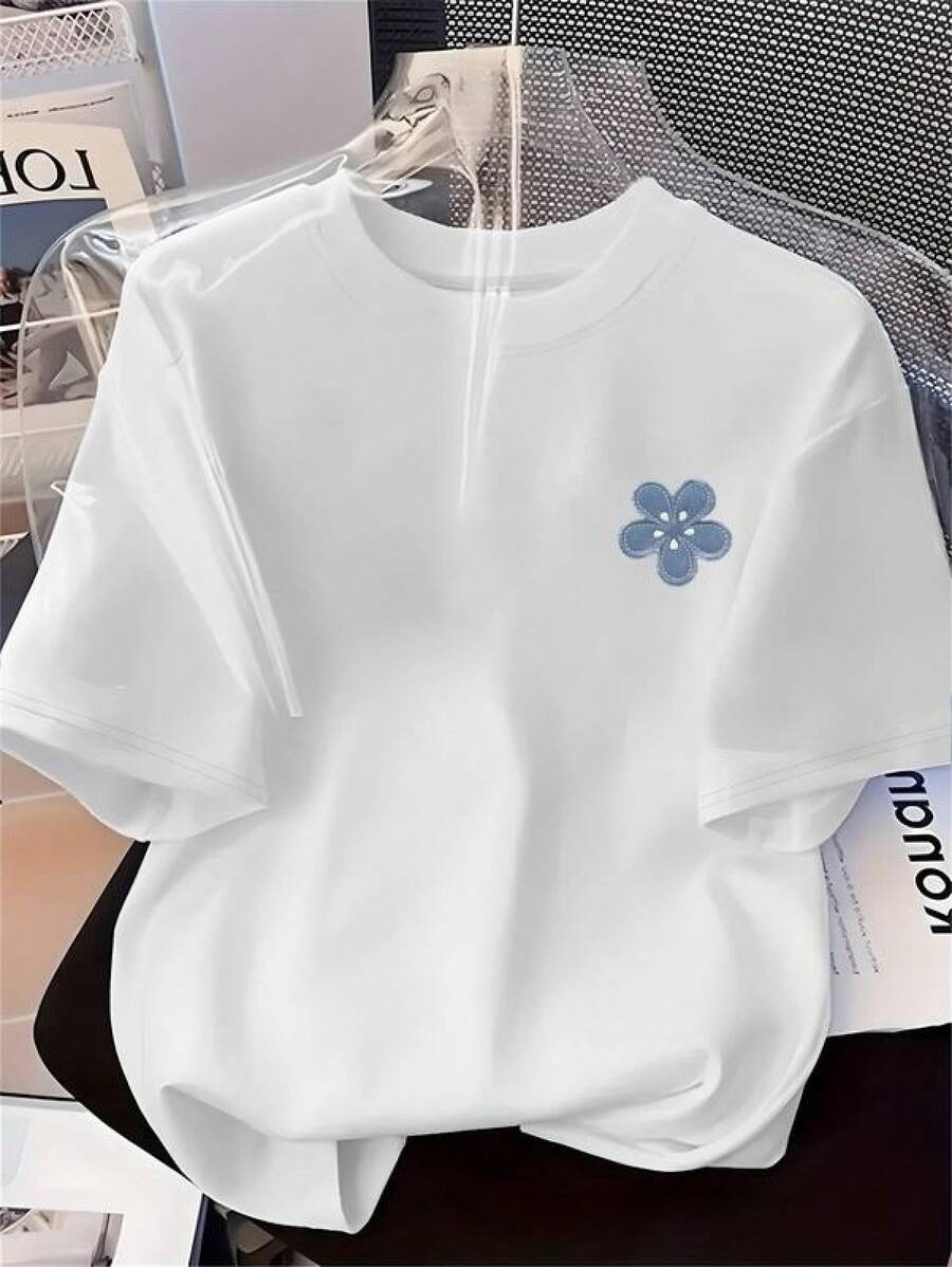 Comfortable And Breathable Casual Blouses For Women, Lightweight Women's T-Shirts Essential For Summer, Women's Floral Print T-Shirt - Minimalist Blouse With Soft Round Neck, For Casual And Formal Looks - Machine Washable Tops, Round Neck Shirt, Smooth Texture - 白色 - 查看 1