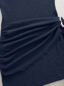 Nuevo vestido elegante y sexy de primavera/verano para citas, de cuello alto, con hebilla metálica, fruncido y sin mangas, de silueta ajustada para mujer - Azul marino - Ver 4