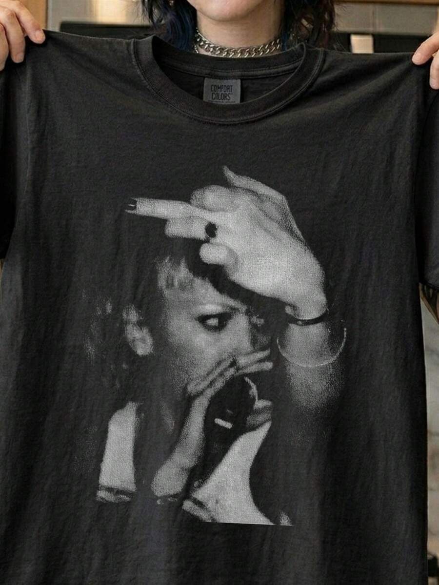 Vintage  Unisex T-Shirt, Retro No Doubt Graphic Tee, Rock Singer Shirt, Edgy Y2K Aesthetic Unisex Top camisetas para hombre playeras de hombre ropa hombre conjunto de hombre playera de hombre cosas de hombre vestido casuales para mujer conjuntos de mujer blusas elegantes camisetas para mujer vestido de mujer - Negro - Ver 1