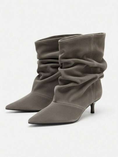 Giày bốt cao đến đùi kiểu retro gót nhọn xếp ly mới năm 2026, mũi nhọn, cao quá đầu gối.