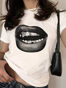 Camisetas De Calor Para MujerSHEIN  Camiseta Casual De Mujer De Corte Ajustado Con PatróN De Labios Negros Y Cuello Redondo Blanco De Manga Corta, Adecuada Para El Verano - Blanco - Ver 8