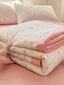 1pc Double-Layer Chiffon Summer Quilt, Dual-Person Air Conditioning Quilt For Dorm, Skin-Friendly Fabric, AB-Version Full Filling Design, Lightweight Soft Breathable Cool And Smooth, Silky Naked Feeling, Moisture-Wicking, Thin Quilt For Summer, Fashionable Printed Blanket, Suitable For Home Bedroom Decor, Wedding Supplies, Valentine's Day Home Decor, Easter Gifts, Mother's Day Gifts, All-Season Use - Pink - View 9