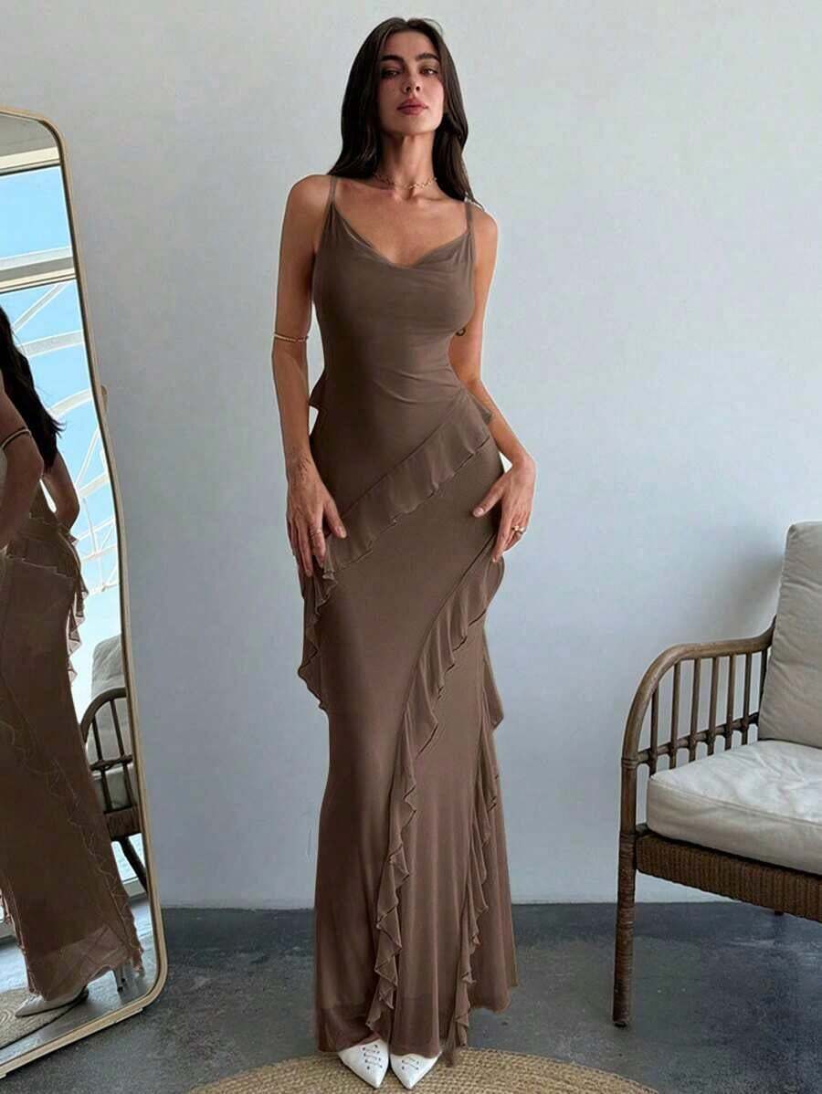 Vestido ceñido con tirantes finos, cuello drapeado y volantes para una cita romántica, para mujer.Vestidos de primavera/verano, regalo del Día de San Valentín, cita nocturna de San Valentín, "Sé mi Valentín", propuesta - Marrón - Ver 1