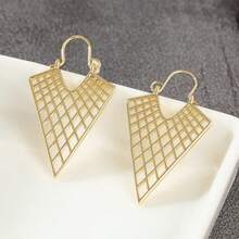 Minimalist Geometric Hollow Women Earrings, Versatile Personalized Party Accessory - Gold - View 7