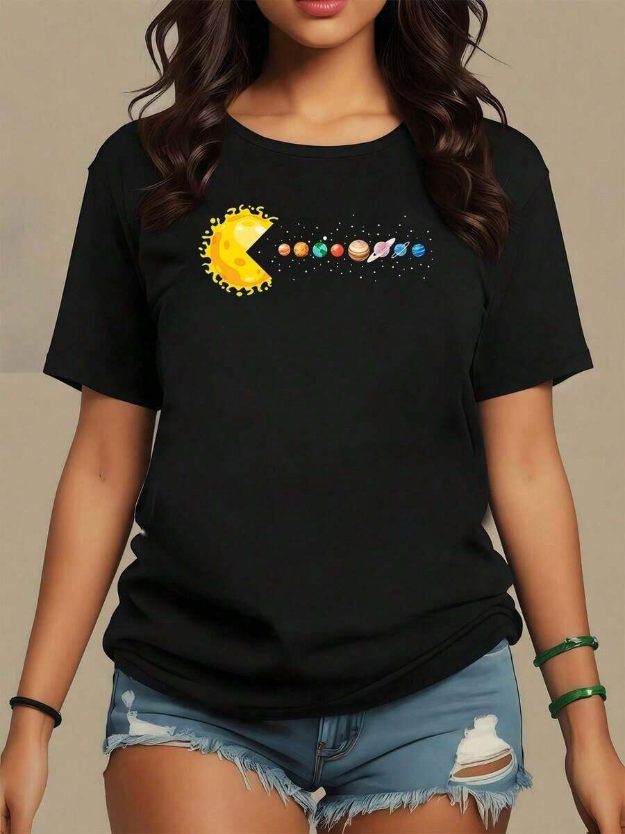 Sol brillante en forma de media luna devorando los planetas del sistema solar simbolizando energía cósmica y humor astronómico camiseta para mujer 100% algodón cómoda y moderna,maija mujer. - Negro - Ver 1
