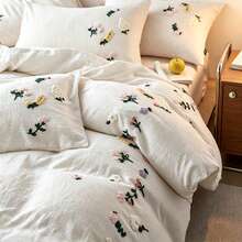 3pcs Soft & Comfortable Natural Washed Crinkle Texture Bedding Set (1*Duvet Cover + 2*Pillowcases, Excluding Filler), Floral Botanical Countryside Style, Suitable For Bedroom, Guest Room, Boys & Girls, Machine Washable, All Season - White - View 4