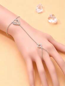 1 pieza Cadena para el dedo en forma de triángulo, accesorio de mano de moda europea y americana para fiestas de noche - Plateado - Ver 4