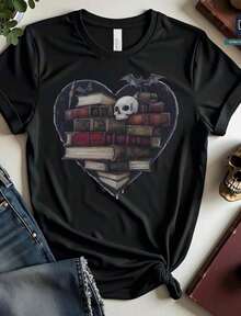 1 Gothic Valentine's Day T-Shirt, Academic Skull And Heart Design, Valentine's Day T-Shirt With Bats And Books, Unique Gothic Fashion, Romantic Dark Aesthetic T-Shirt, 210g 100% Cotton, Designs Are Printed. Unisex. - 黑色 3 - 查看 6