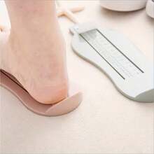 1 pieza Regla para medir pies. Escalas claras y precisas para una lectura fácil. El diseño ergonómico garantiza una medición precisa del pie. Ligero, duradero y portátil. Ideal para emparejar rápidamente el tamaño del zapato en casa. - Instrumento para medir los pies - Ver 9