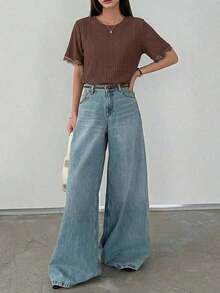 Camiseta de mujer de cuello redondo con encaje de contraste, de manga corta y holgada, para uso casual diario en verano, de vestir informal para mujeres - Café integral - Ver 3