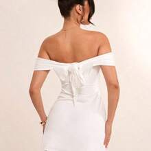Summer Beach Vacation Solid White Off-Shoulder Back Bow Mini Dress, Suitable For Daily Dating, Night Out, Nightclubs, Parties, Get-Togethers, Cocktail Parties, Pool Parties, Back-To-School Season Clothes, School Season Dresses, Holiday Dresses Women's Dresses, Elegant, Beach Outfits For Woman / Beach, Wedding Guest Dress Women / Bridal Shower Dress White, Graduation Dress / Graduation Outfit, Brunch Outfits For Women, Concert Outfit Women / Rave Outfits Festival / Country Concert Outfi - Blanco - Ver 7