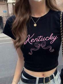 1 pieza Camiseta de mujer de cuello redondo ajustada de manga corta, con estampado de mariposa y letras en inglés, blusa corta estilo Y2K, adecuada para vacaciones de verano, playa, calle, uso diario, trabajo, fiesta de oficina, salida, carnaval, festival de música, Día de San Valentín, ocasiones de fiesta. Prenda de estilo del milenio, ropa de vacaciones para mujer. Ropa de oficina elegante, top corto, top lindo, atuendo de vacaciones para mujer, vestido para cita nocturna, top elegante para mujer, ropa casual de verano, conjunto de vacaciones para mujer. Negro Y2k Camiseta Camisa De - Blanco - Ver 4