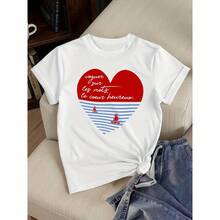 Camiseta casual de manga corta para mujer - Blanca con estampado de corazones, texto en francés y diseño de velero, cuello redondo. - Blanco - Ver 2