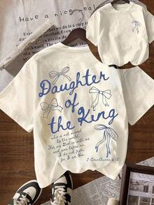 "Christian, Daughter Of The King" Graphic T-Shirt, Aesthetic Faith Clothing For Women With Bible Verse And Words On The Back, Graphic Tees For Women, Casual Short Sleeve Crew Neck T-Shirt For Plus Size Women, Pink, For Summer. - 杏色 - 查看 12
