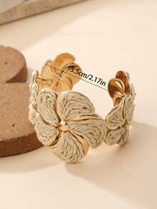 1pc Vacation Style Raffia Flower Bangle, Contrast Color Metal Flower Holder Bracelet, Niche Accessory, Suitable For Beach Vacation, Summer Party, Gathering With Friends, Daily Wear, Vacation Style / Energetic Style / Retro Style - Nude - View 5