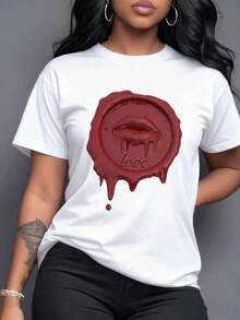 Red Wax Seal With Lips Symbolizing The Passion And Sincerity Of Love Melted In An Eternal Kiss. Women's T-Shirt, 100% Soft Cotton, Comfortable, Casual Cut, Perfect For Expressing Authentic Emotions And Elegant Confidence, Maija Curvy Women. - 白色 - 查看 7
