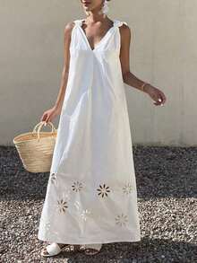 Vestido de mujer con escote profundo en V, hombros ahuecados y nudo floral, adecuado para vacaciones en la playa con estilo bohemio - Blanco - Ver 6
