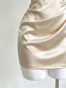 Vestido elegante de mujer de satén liso, de lujo, con tirantes finos, fruncido y escote bajo en la cintura - Champán - Ver 3