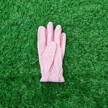 Outdoor Golf Sports Gloves, Breathable Anti-Slip Durable, Comfortable Snug Fit, Soft Skin-Friendly Fabric, Fresh Dual-Color Options, Stable Swing Without Slipping, Suitable For Daily Practice And Competitions, Easy Care Durable High-Quality Sports Accessory, Applicable To Various Scenarios - Pink - View 3