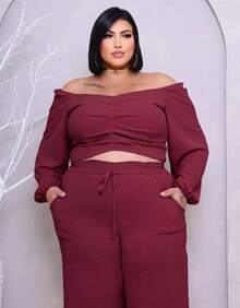 Plus Size Set: Off-The-Shoulder Cropped Top And Elegant High-Waisted Lined Palazzo Pants - 紅木色 - 查看 5