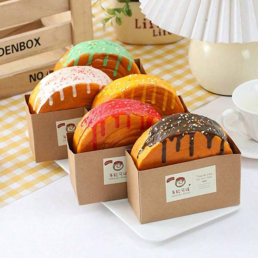 1pc Latest Trending PU Slow Rebound Croissant Prop Realistic Jam Swirl Bread Food Model, Stress Relief Squeeze Toy - Perfect Gift, Birthday Gift, Ideal Gift, Surprise Gift, Holiday Gift, Seasonal Gift, Halloween Gift, Christmas Gift, Gamer Enthusiast Elegant Gift, Gift, Easter Gift - 紅果醬可頌 - 查看 1