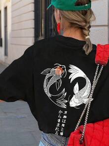 Camiseta de mujer de manga corta con cuello redondo y estampado de peces koi, de estilo casual y versátil para el verano - Negro - Ver 1
