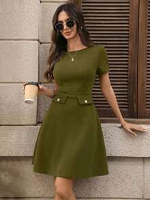 Vestido mini elegante y chic de mujer con unicolor, decoración de botones y encaje en la cintura, para el verano - Verde militar - Ver 1