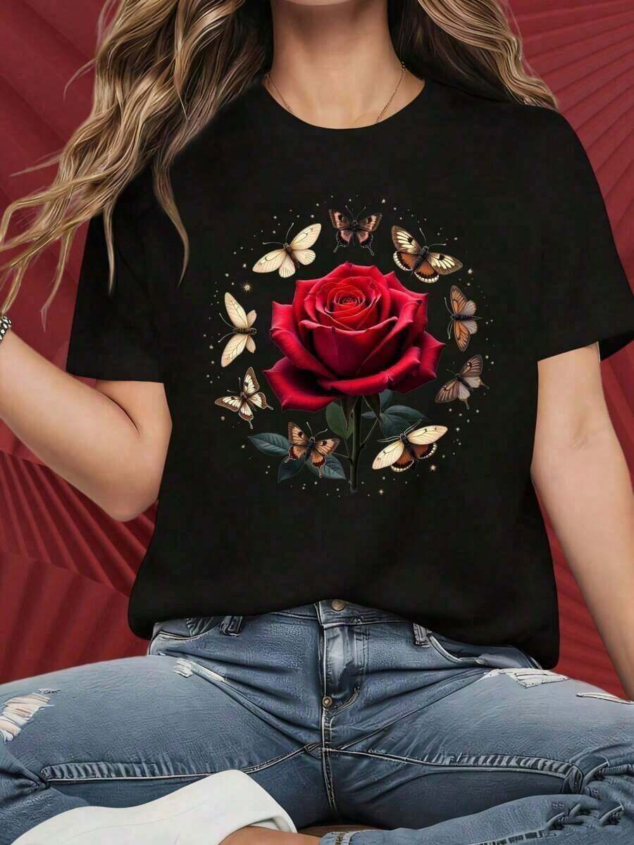 Camiseta de mujer de manga corta y cuello redondo con interesantes estampados. Camiseta negra con diseño de rosas rojas y mariposas para mujer, top casual de moda con estampado gráfico y cuello redondo, adecuada para fiestas de Navidad, actividades deportivas, fiestas de vacaciones, salidas, deportes y otros regalos navideños. Camiseta de Mujer Elegante y Cómoda con Estampado Único. Material duradero, corte favorecedor y versátil para todas las estaciones. Un imprescindible para atuendos casuales y a la moda. - Negro - Ver 1