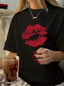 Camiseta Oversize de Manga Corta para Women con Estampado Gráfico Rojo Labios y Huella - Cuello Redondo Casual, Ajuste Holgudo Transpirable Para Atuendos Informales Confort Todo el Tiempo Lavable a Maquina Camisa Audaz Declaración Moda, Fashion Finde Outfit Relajada Diseño Modernizado Construcción Duradera Tejido Cómodoso Blusa Elegante Enthusiastas del Style 100% Algodón Y2k Camiseta Camisa De - Blanco - Ver 10