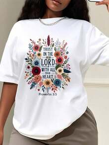 One Women's Oversized T-Shirt With An Inspirational Cross And Heart Design, Featuring The Bible Verse "Trust In The Lord With All Your Heart." This Oversized T-Shirt Is Perfect For Parties Or As A Gift. Soft And Comfortable, 180g, 100% Cotton, With Fully Printed Designs. Unisex. - 白色 - 款式 3 - 查看 11
