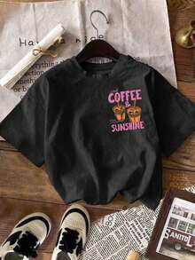 CURVE+ Iced Coffee And Sunshine Shirt, Iced Coffee Shirt, Coffee Lover Gifts, Summer T-Shirt, Summer Vibes Shirt, Coffee T-Shirt Blouses For Women Y2K Style Activewear, Round Neck, 100% Cotton, Soft Fabric, Short Sleeve. - 黑色 - 查看 3