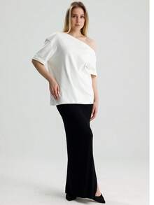 RoseArya High Waist High Slit Maxi Skirt - Black - View 3