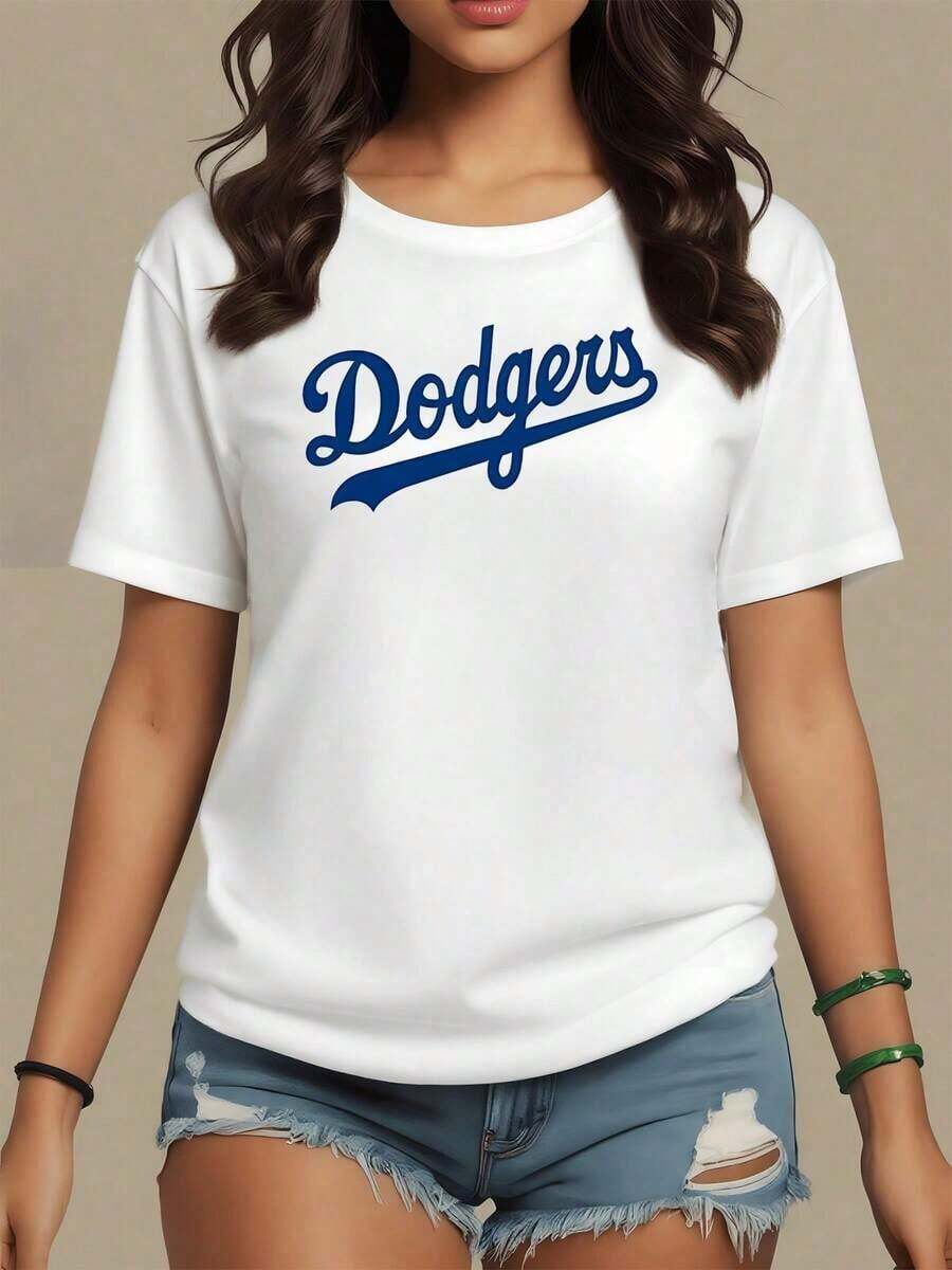 El estampado resalta la pasión por el béisbol y simboliza energía positiva perseverancia y amor por el deporte mostrando orgullo y fuerza en cada detalle camiseta de mujer 100% algodón blanca cómoda casual moderna,maija mujer curvy. - Blanco - Ver 1