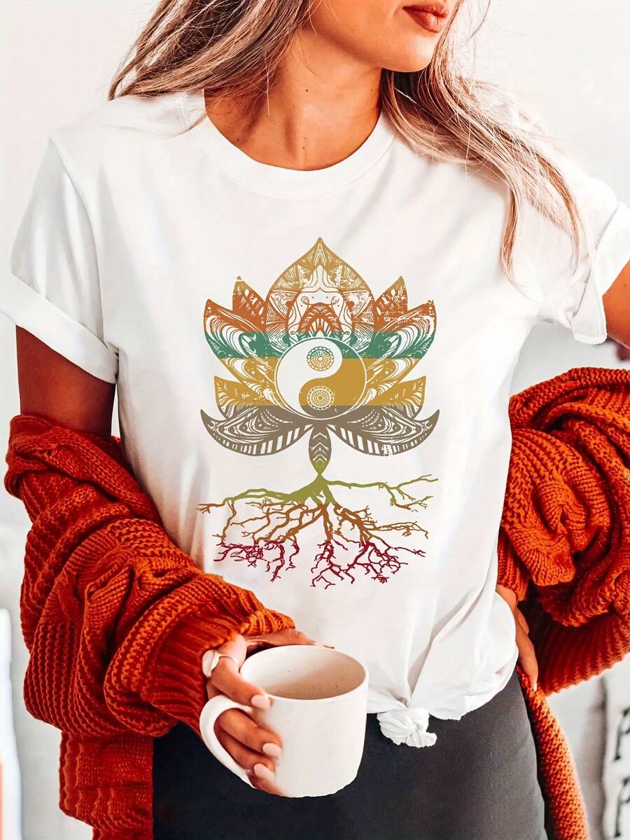 Camiseta de manga corta con cuello redondo y estampado de letras de moda con diseño de árbol de loto Yin Yang, top casual para primavera y verano, ropa de mujer - Blanco - Ver 1