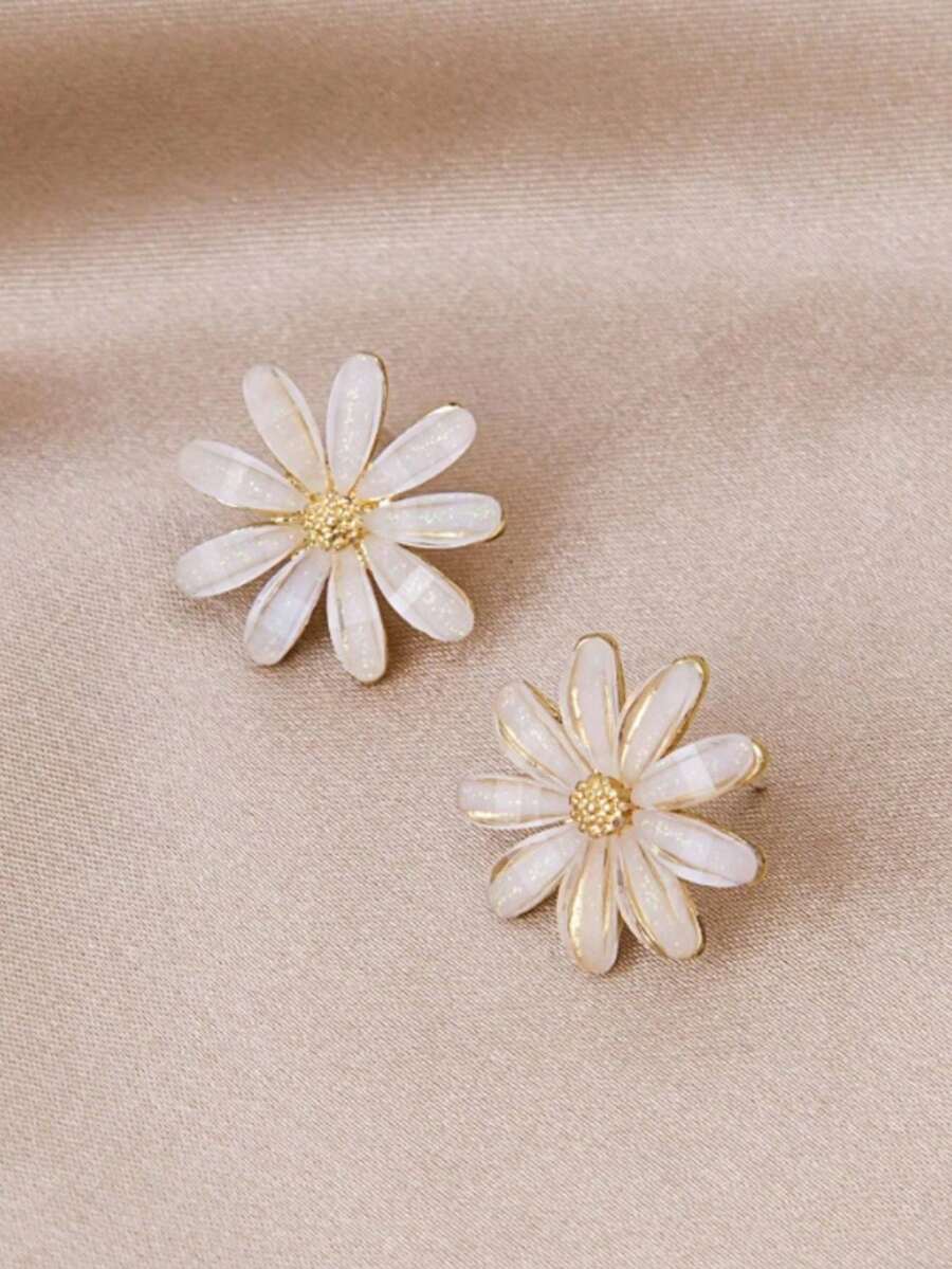 1pc Simple Fashion High-Quality Resin Daisy Earrings Are Very Suitable For Daily Wear Of Sisters/Girlfriends And The Best Birthday Gift For Family Friends And Sisters. - Yellow Gold - View 1