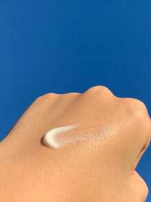 Canmake Mermaid Skin Gel 防曬凝膠 #01 透明 40g/1.4 Oz | 含高品質保濕成分 | SPF 50+ / PA++++ 有助於保護肌膚免受強烈陽光傷害 | 這款兼具防曬功能的保濕妝前乳也可單獨作為防曬霜使用 - 01 Clear - 40g - 查看 2